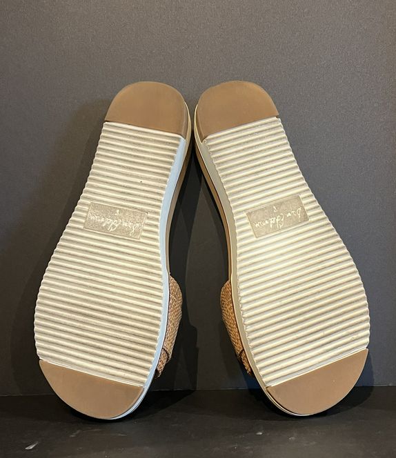 8 Sam Edelman slide