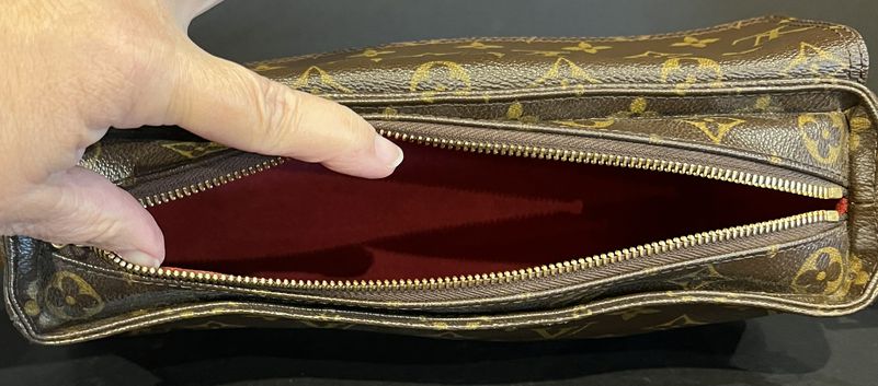 Louis Vuitton Purse