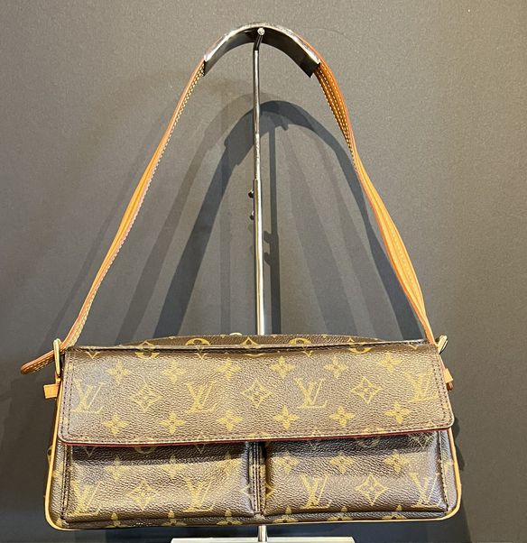 Louis Vuitton Purse