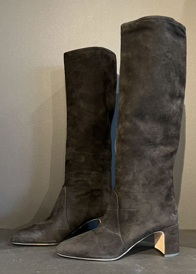 8.5 Prada Boots
