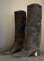 8.5 Prada Boots