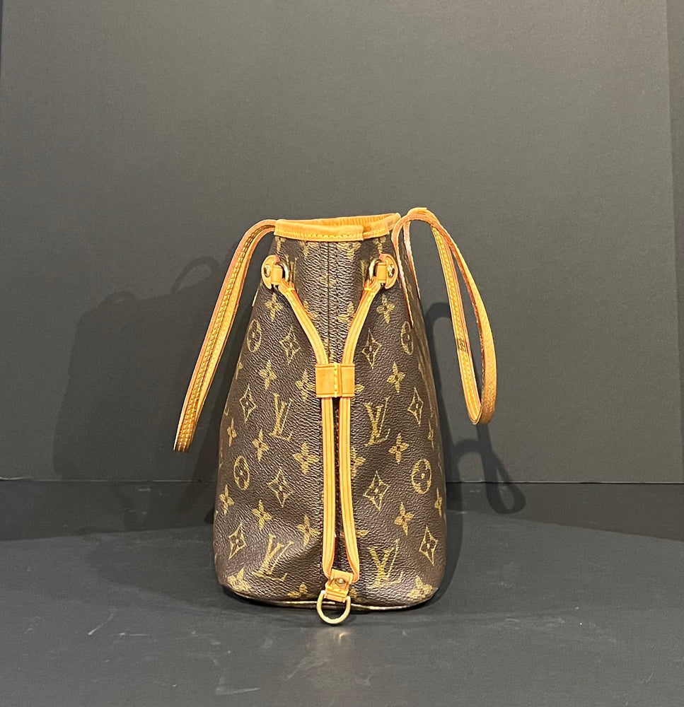 Louis Vuitton Purse