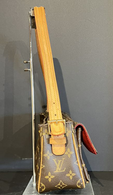 Louis Vuitton Purse