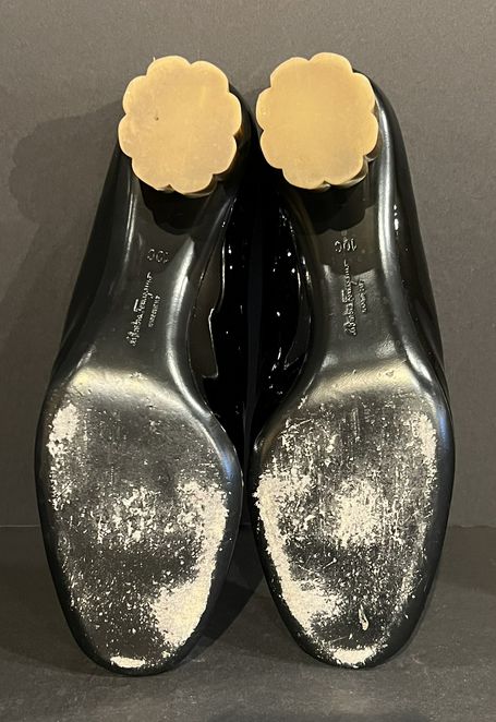10 Salvatore Ferragamo Pumps