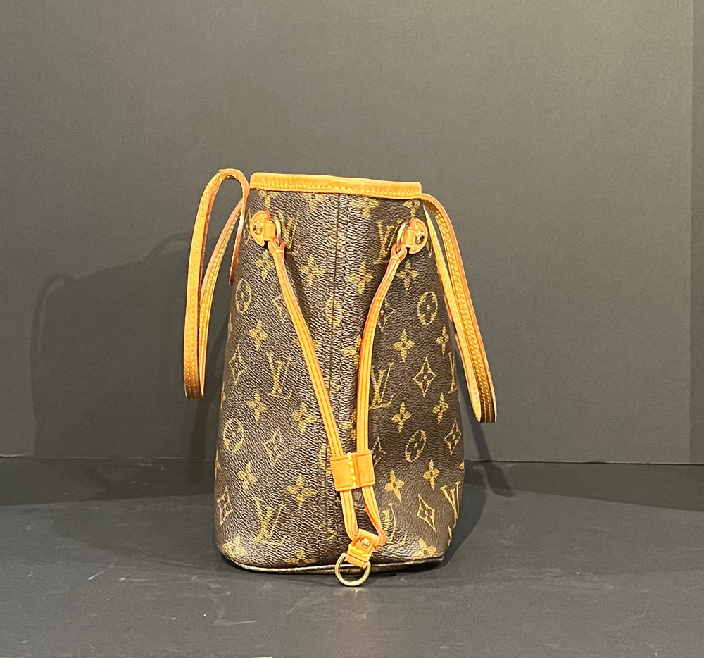 Louis Vuitton Purse