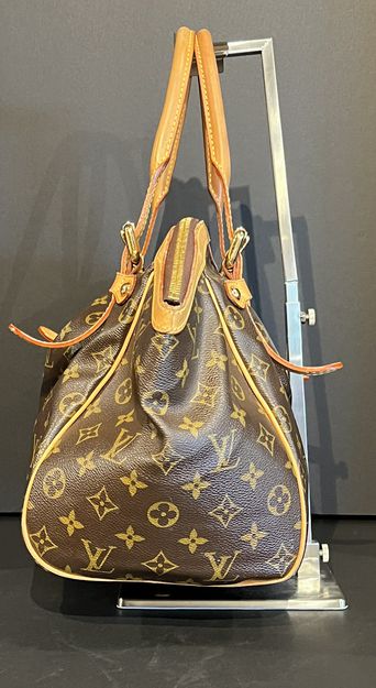 Louis Vuitton Purse