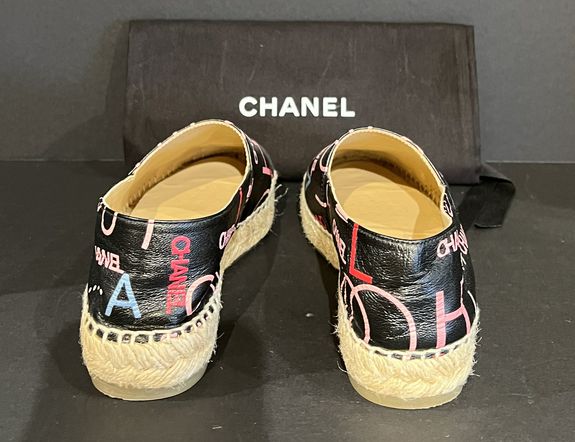 CHANEL Espadrilles