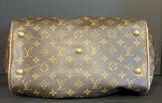 Louis Vuitton Purse